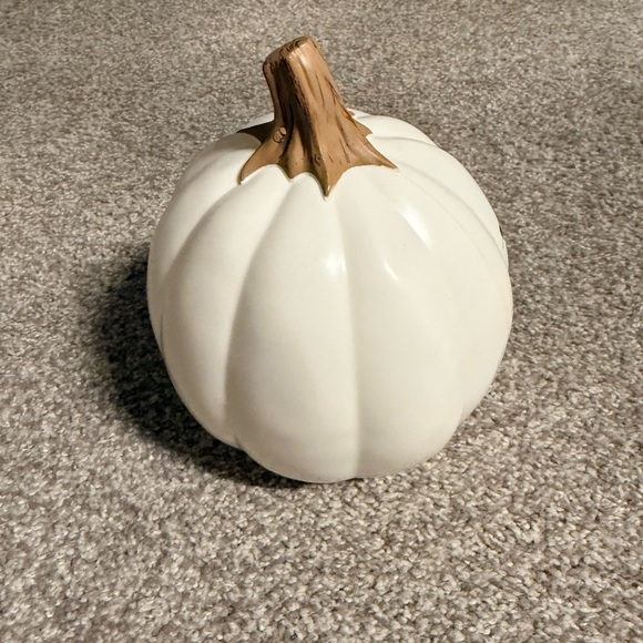 Jack skeleton light up pumpkin decoration - Picture 4 of 6